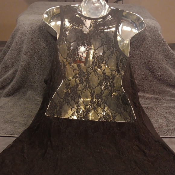 💕HOST PICK 🪅🥳 Black Tank Top with American Flag Bull Skull Design - Picture 3 of 8